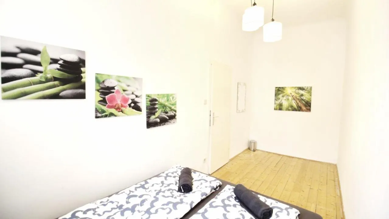 Comfortable Rooms Near Schoenbrunn Palace Hl Vienna