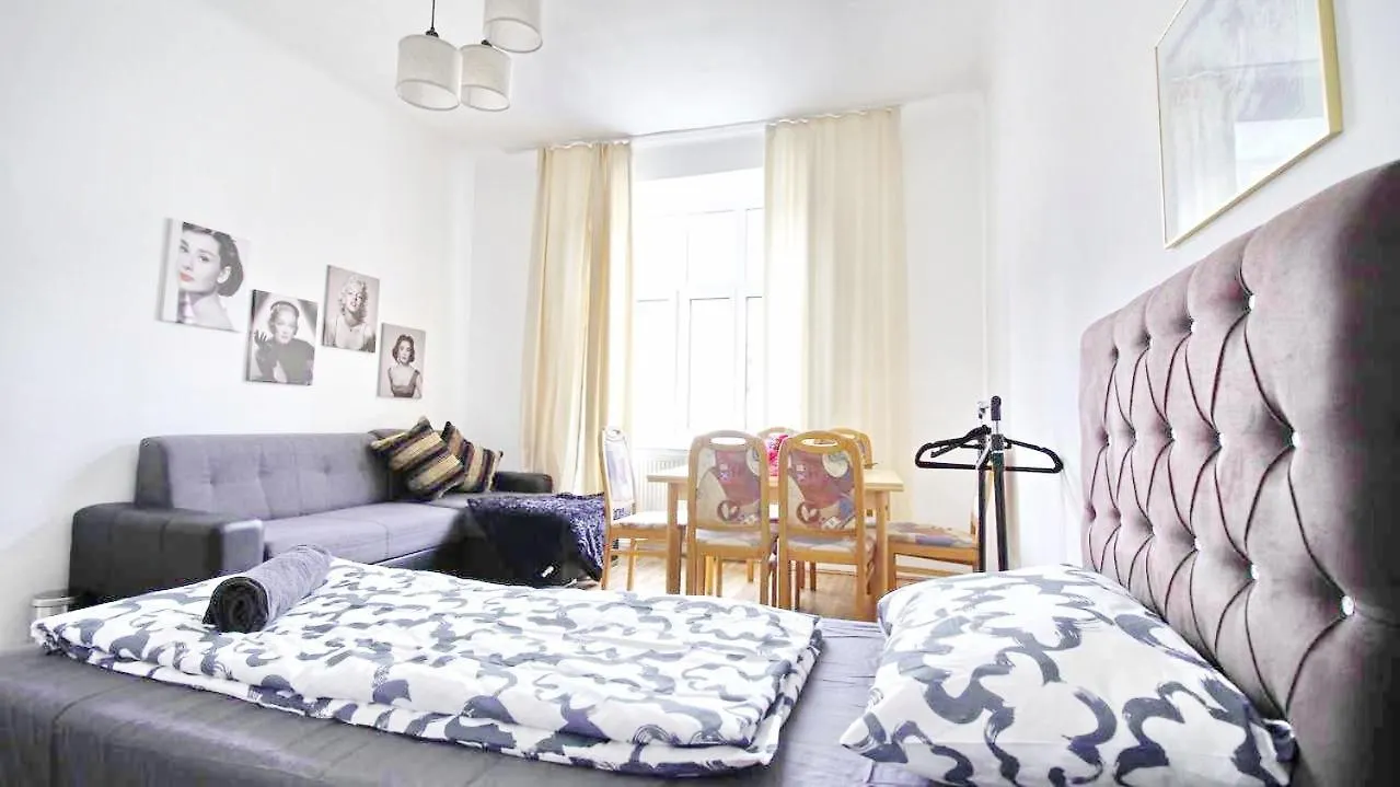 Comfortable Rooms Near Schoenbrunn Palace Hl Vienna 0*,